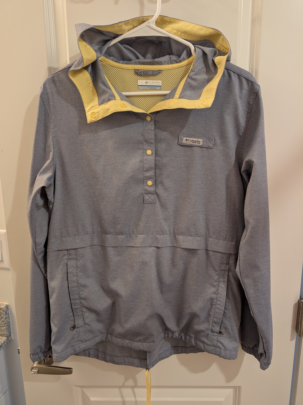 Women's Columbia Blue-Gray Lightweight Anorak Pullover Hoodie (Yellow Accents)